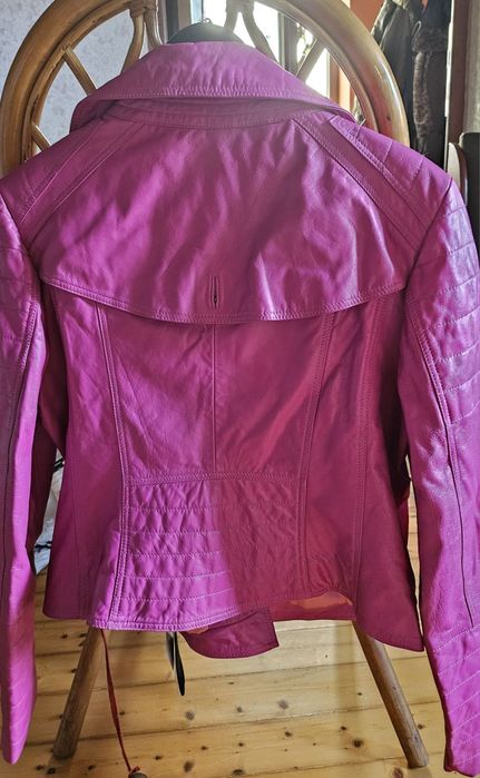 Шкіряна куртка-косуха жіноча