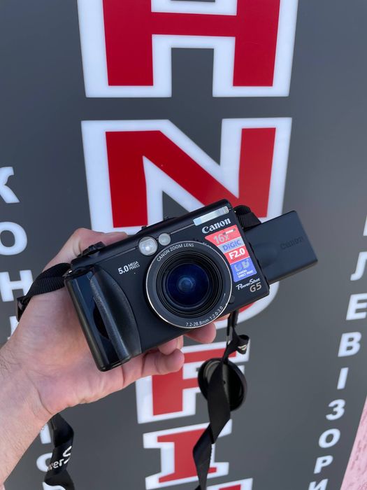 Вінтажний цифровий фотоапарат Canon PowerShot G5