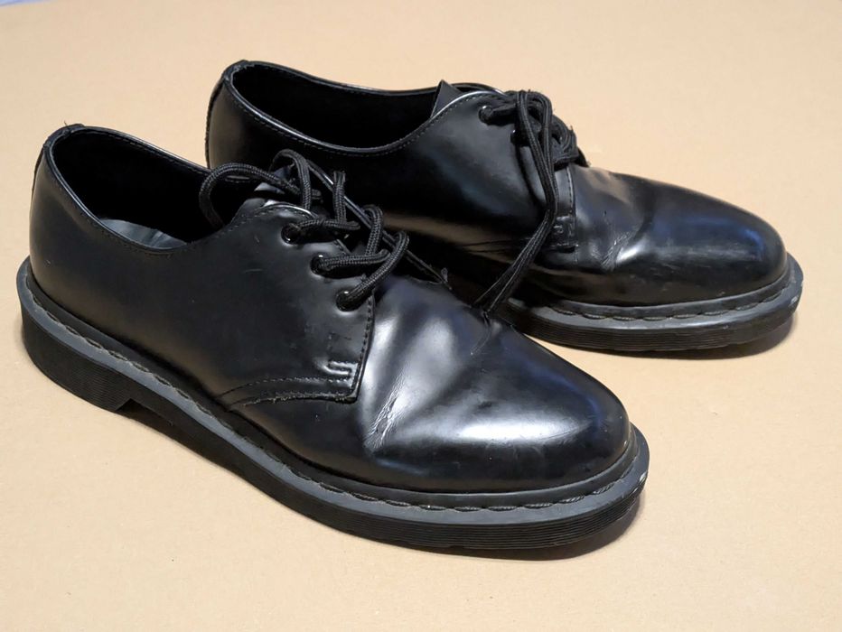 Туфлі  doctor martens 1461 mono.