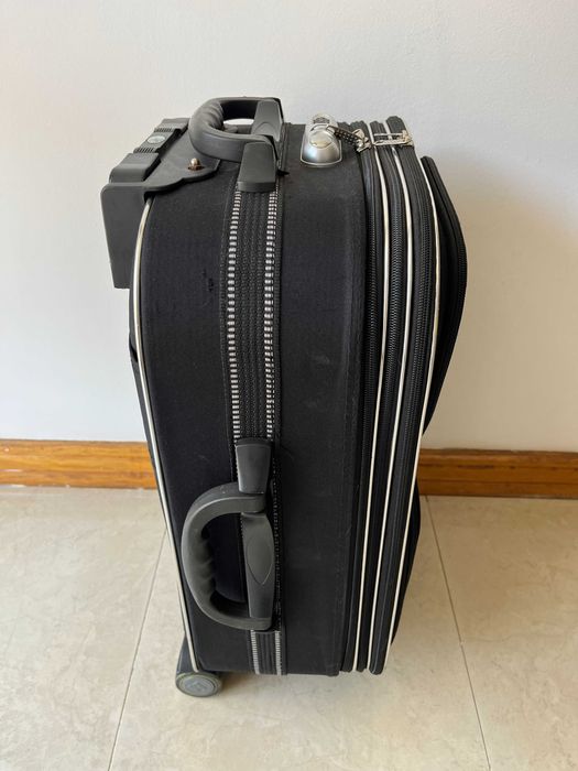 Mala Viagem Preta de Cabine - Trolley