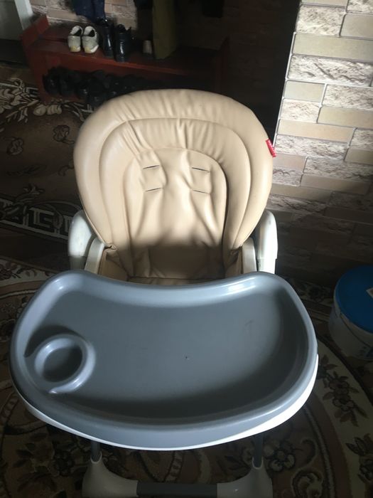 Стілець для годування carrello