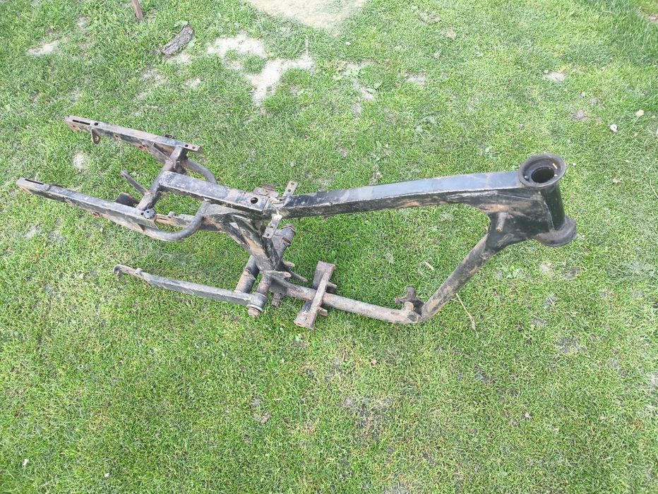 Rama wsk bąk 125
