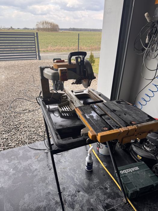 Piła elektryczna DeWalt D24000