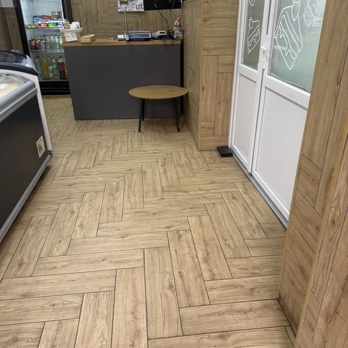 Продам комерційне приміщення вільного призначення