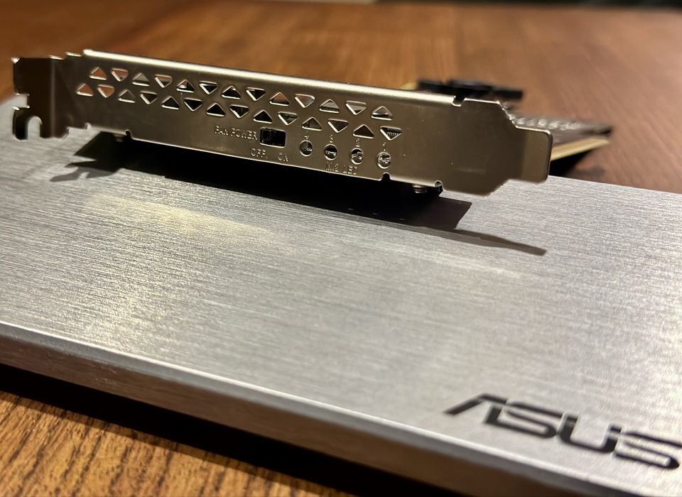 Asus Hyper M.2 X16 Card V2 4x nvme