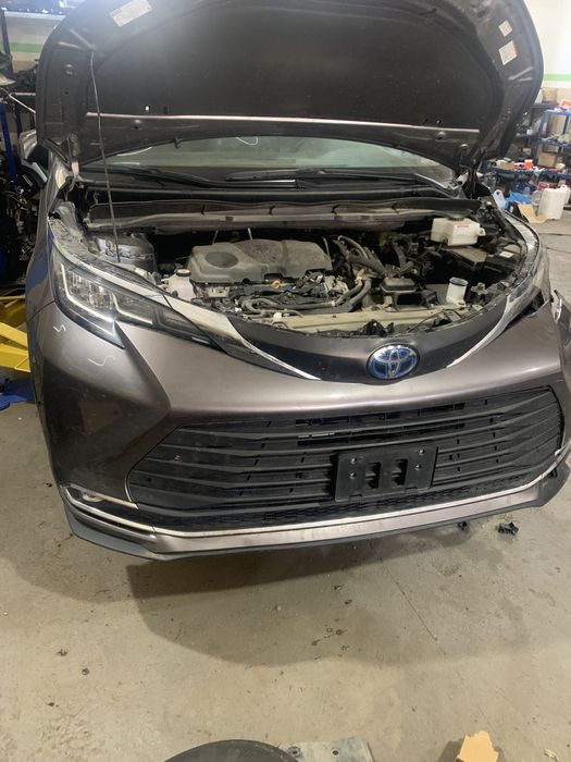 Toyota Sienna Hybrid 2021- разборка