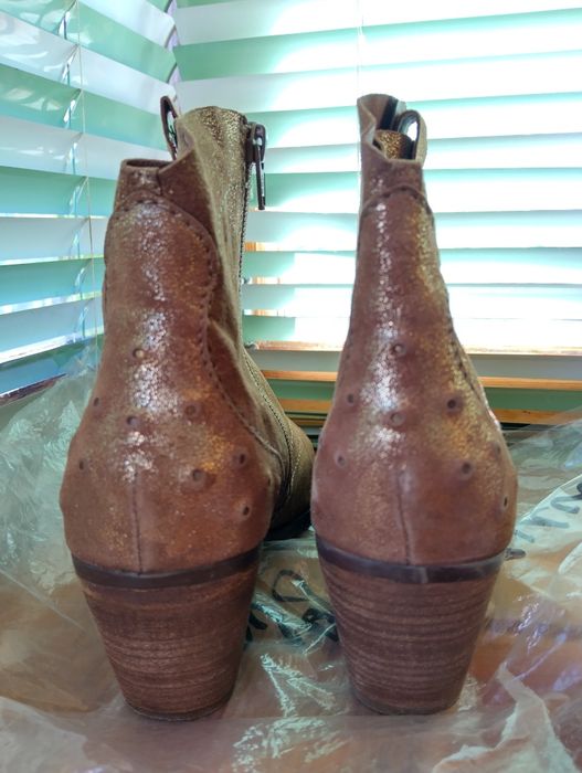 Ботильйони жіночі, Bugatti,41