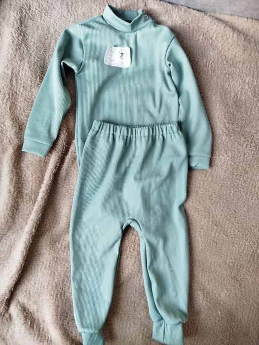 Продам дитячий костюм