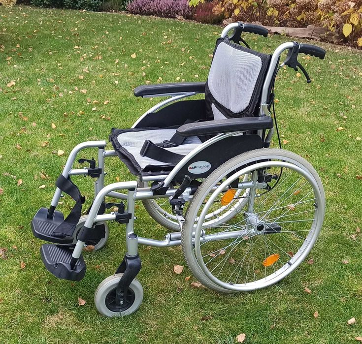 Wózek inwalidzki lekki,aluminiowy ARmedical ERGONOMIC AR-300