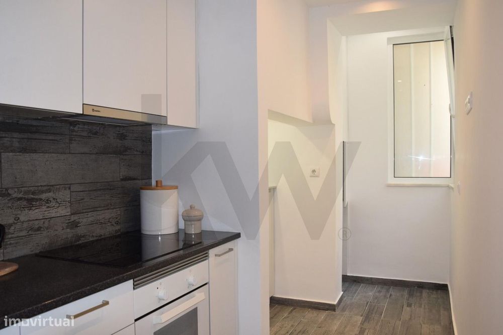 ✨ T1 Renovado no Dafundo: Conforto e Modernidade junto ao Tejo ✨