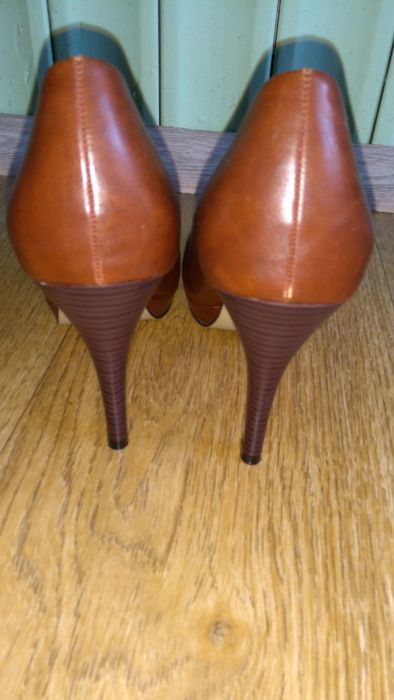 Sprzedam nowe szpilki