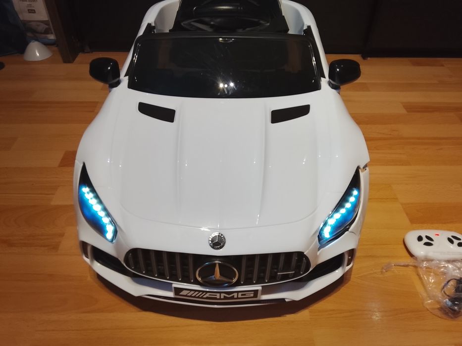 Autko elektryczne Mercedes AMG