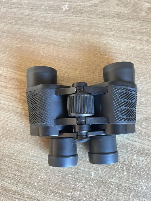 Продам Бинокль Beaker Optical