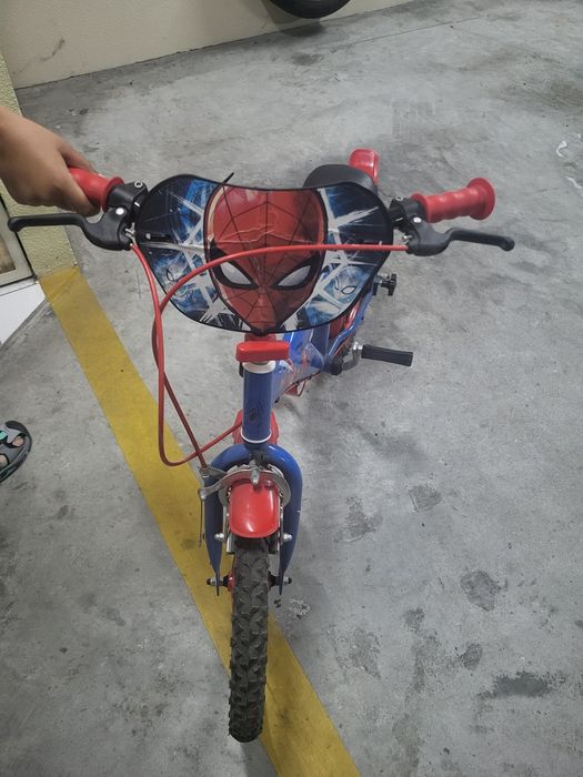Bicicleta e trotinete