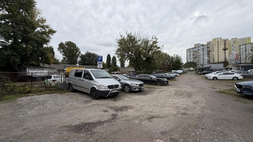 Оренда паркування вул. Сиваська, 1