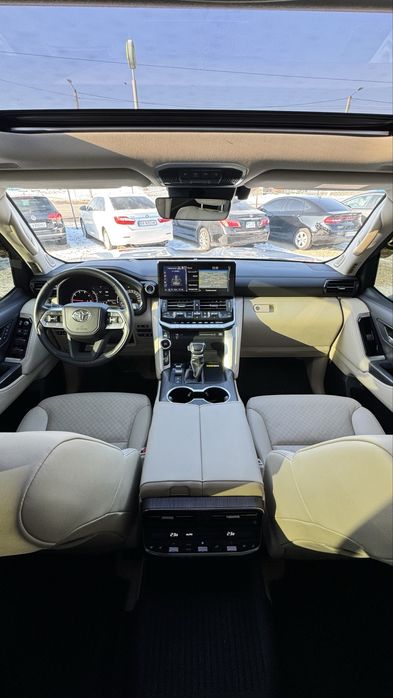 Toyota Land Cruiser Тойота 300 Premium 2022 р 3,3 дизель 10АКПП