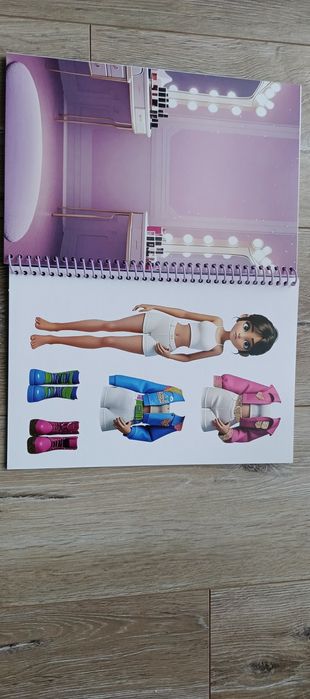 Nowa duża książka kreatywna Dress Me Fasion Girl Kayet z naklejkami