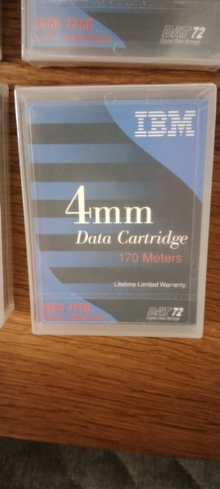 Kaseta 4mm IBM nowa+czyszcząca kaseta