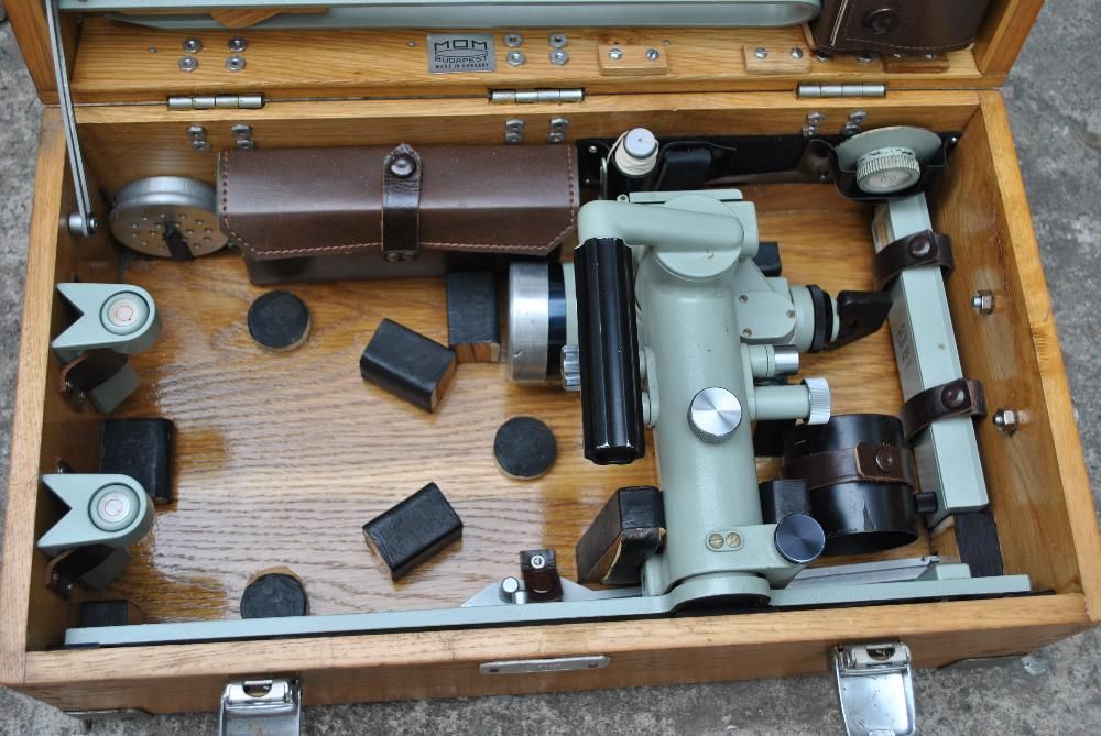 Кипрегель МА 5, мензула, штатив. Венгрия