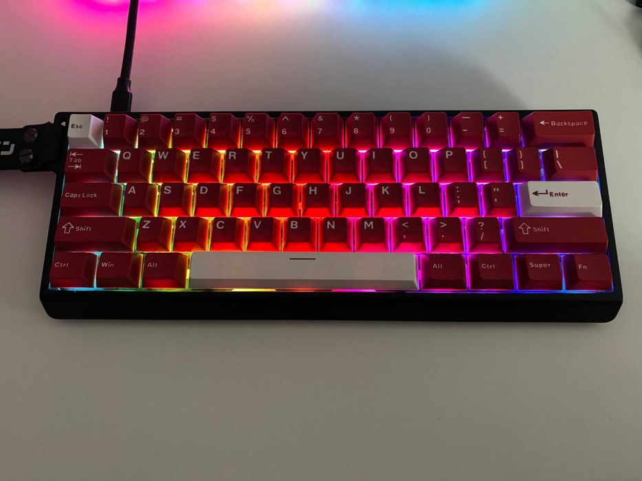 Кастом магнитная клавиатура Geonworks Venom60HE RGB