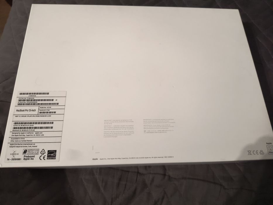 MacBook Pro 13" M1 | 16GB RAM | 256GB SSD | Tylko 132 cykle baterii! | BOX