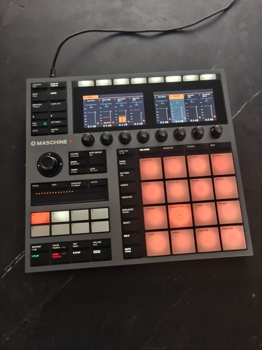 Maschine Plus - Native Instruments