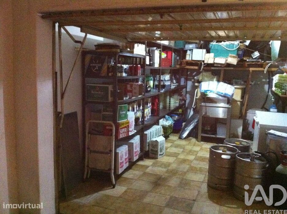Loja / Estabelecimento Comercial em Albufeira e Olhos de Água de 118,0