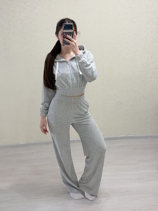 Жіночій спортивний костюм українського бренду