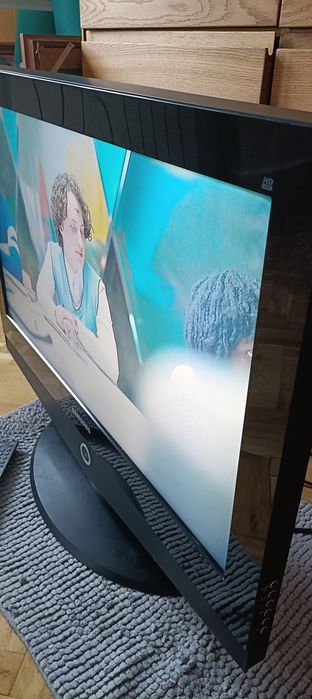 Ładny Telewizor Samsung LE32R32B 32"
