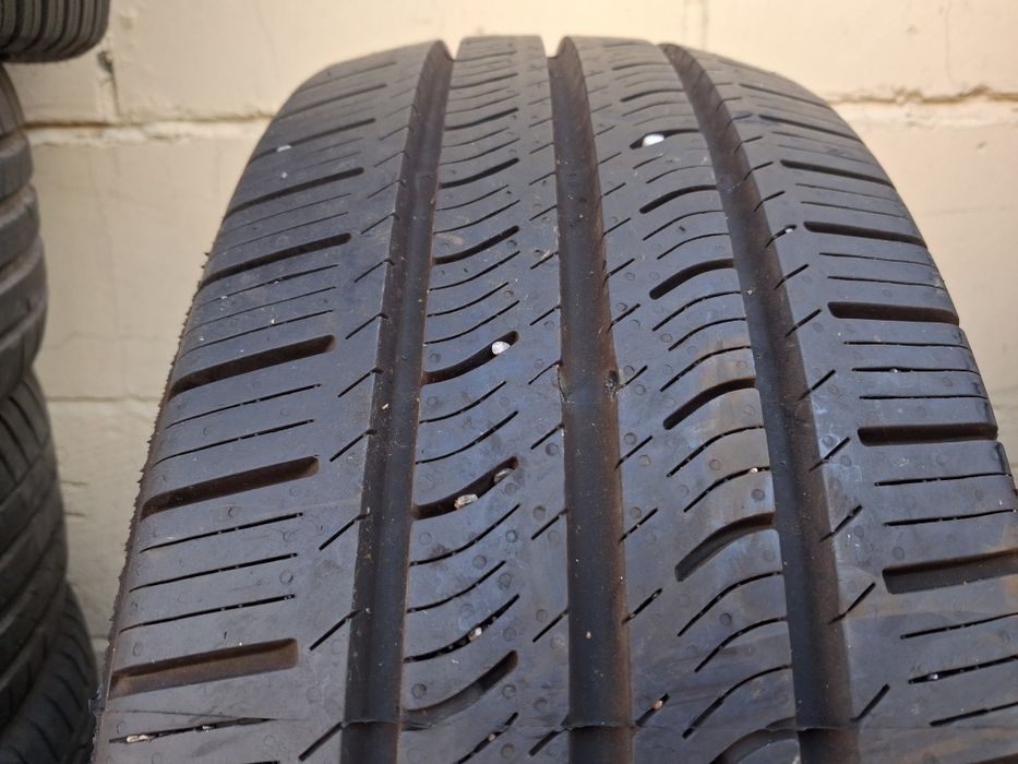 распаровка шины б/у 235/65 r16c Pirelli Carrier All Season