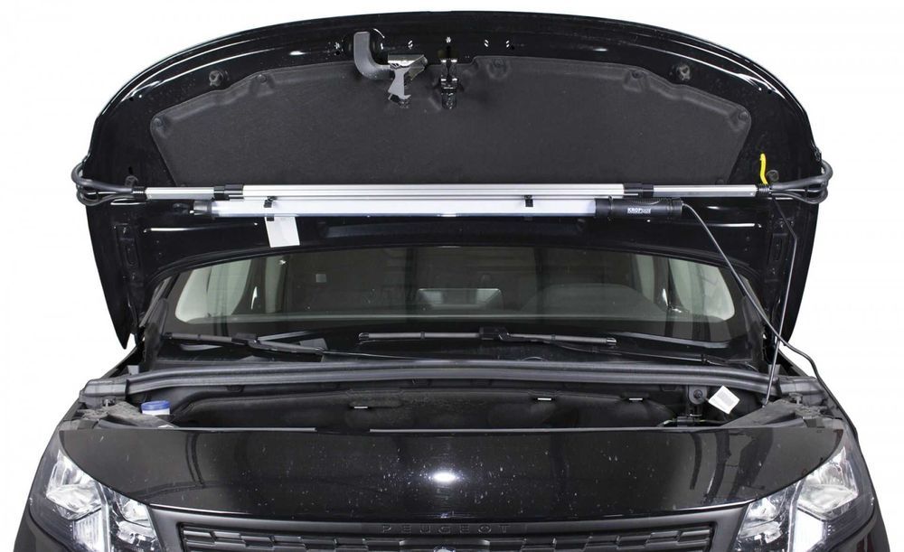 Gambiarra Para Capô De Automóvel  176 Leds. AP28