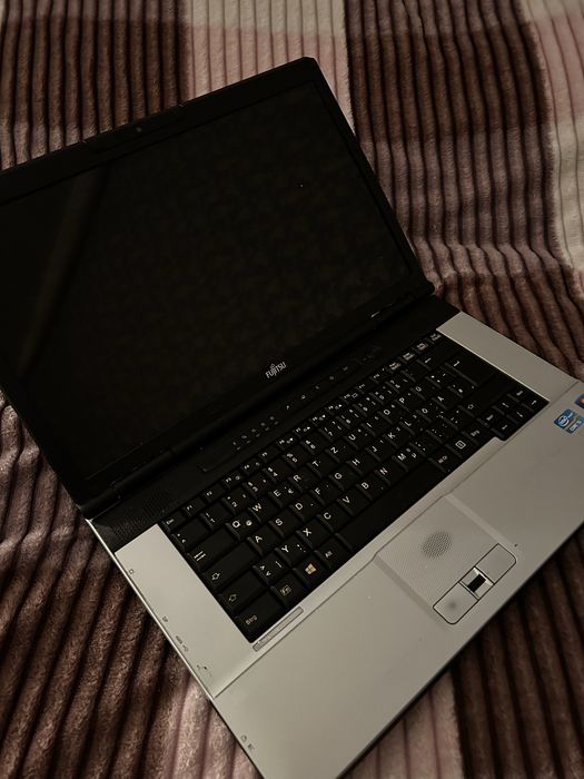 Продам ноутбук Fujitsu LifeBook E751