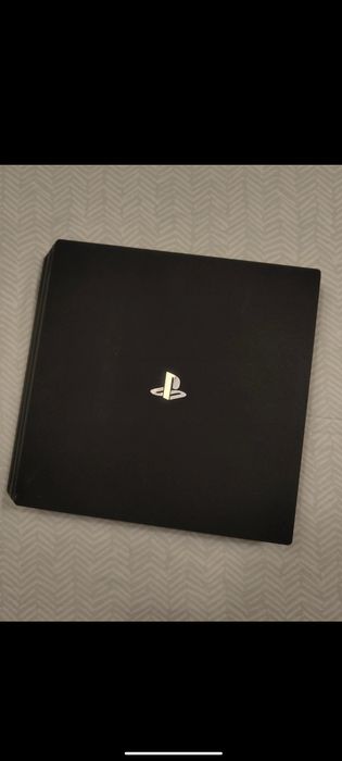 PlayStation 4 Pro Jailbreak + comandos disponíveis • Recondicionado