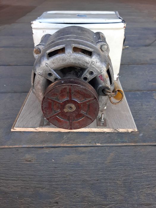 Наждачные станки,  стяжки пластиковые длина 300мм