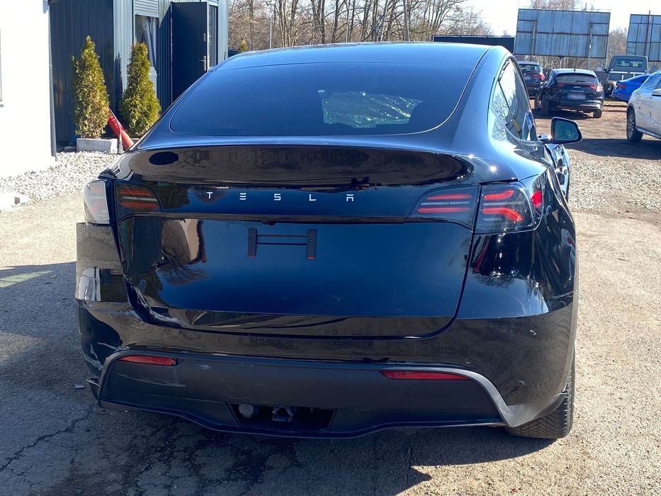 Tesla Y Rej. 08/2022 DualMotor AWD Long Range Europa