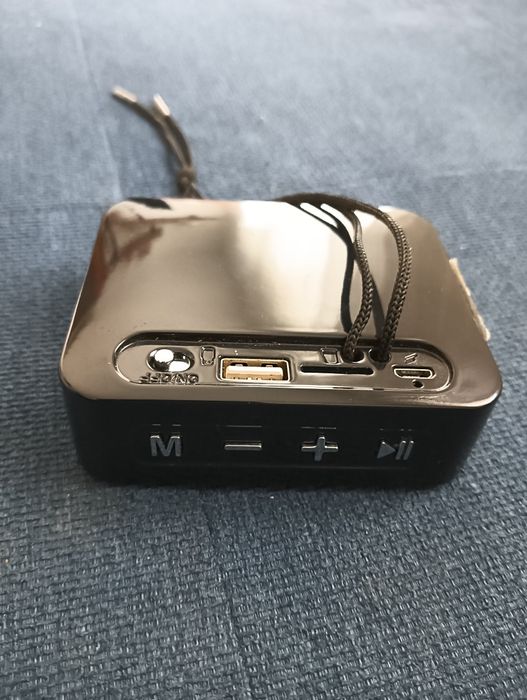 mini coluna portatil Bluetooth		A funcionar muito bem*