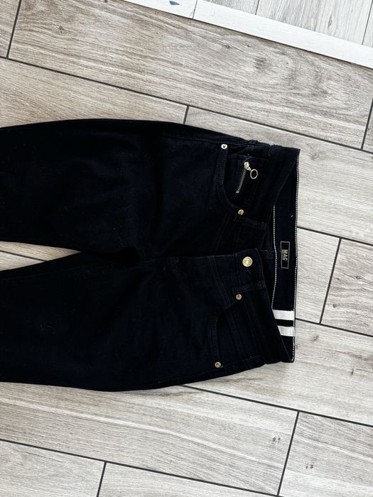 Spodnie czarne z zamkami