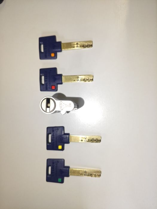 Fechadura Multi Lock 4 Chaves