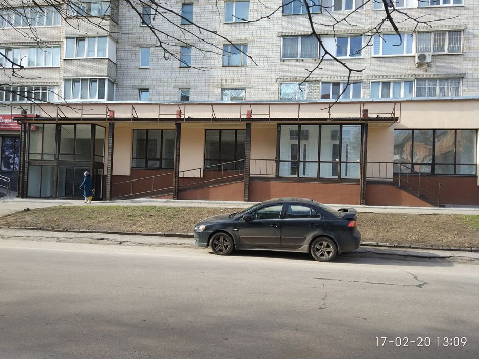 Фасадне приміщення,  район ДНС , Критий ринок.  Вулиця В. Стуса