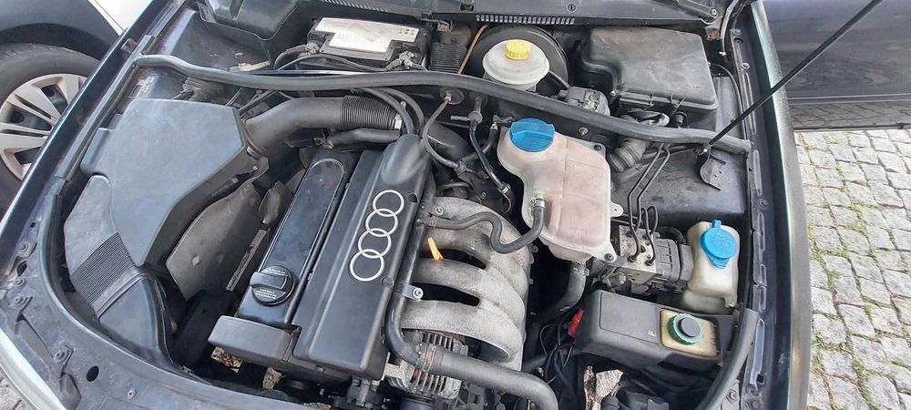 Audi A4 B5 1.6 Sedan Azul Escuro