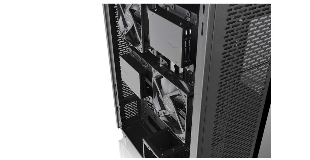 Thermaltake The Tower 500 Black + 6  Fans & Controller