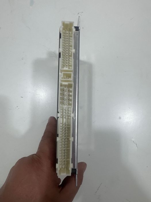 Modulo suspensao pneumatica MErcedes S Class W221