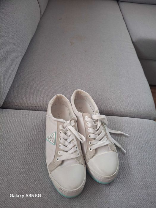 Snakersy GUESS rozm. 38