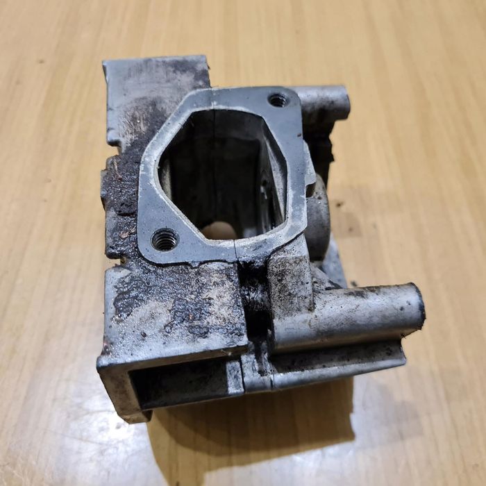 Husky 27 Gts Kartery Obudowa Silnika Korpus Blok Kpl
