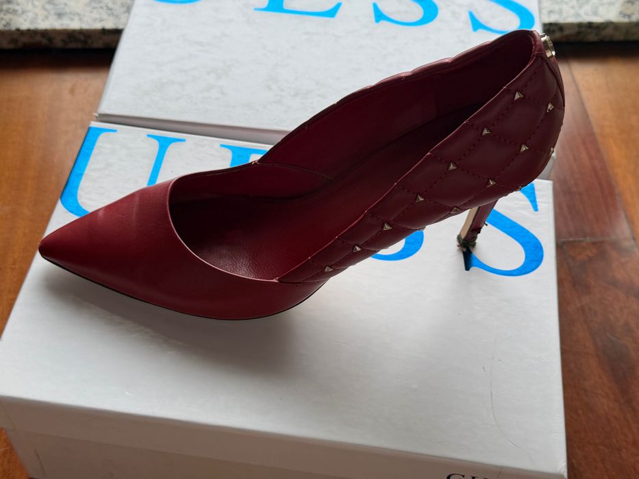 Sapato Stilleto Guess 39 vermelho