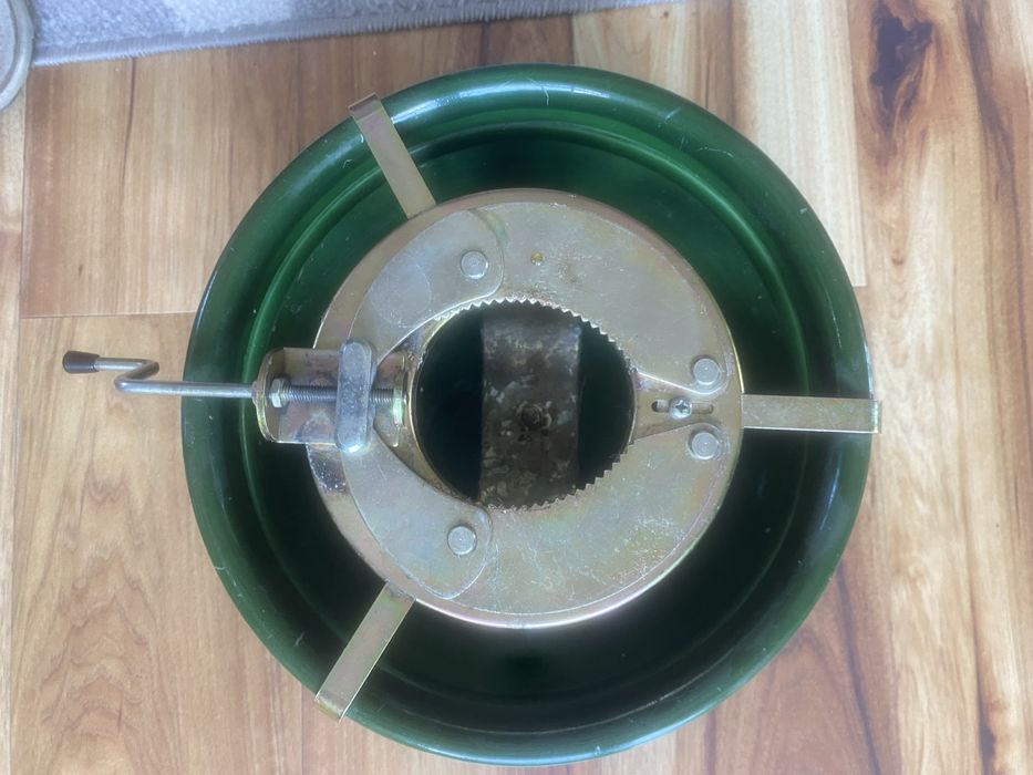 Ceramiczny stojak na choinkę