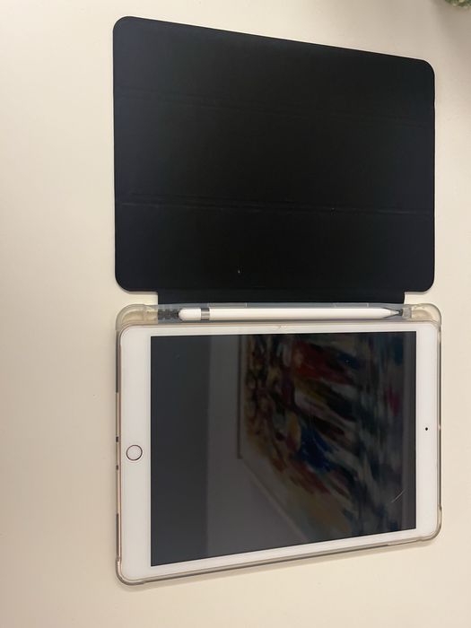 Apple Ipad 7.ª geração 128 Gb + pencil