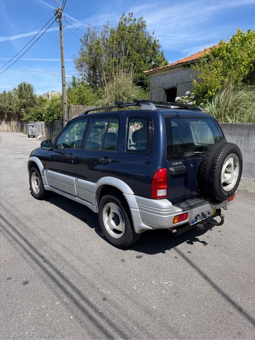 Suzuki Grand Vitara 4X4 / Ar condicionado