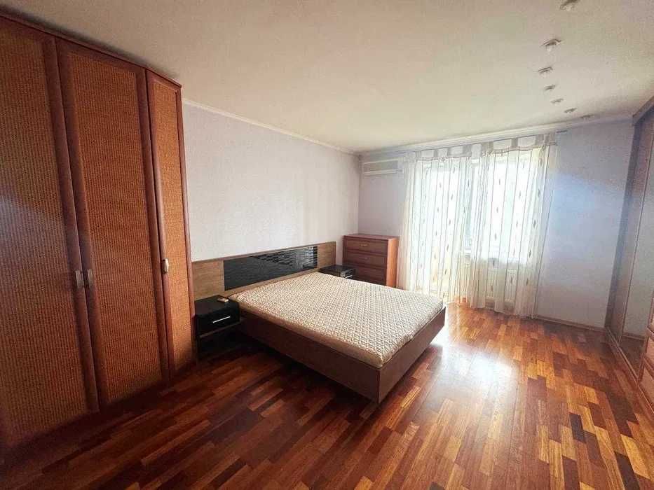 пр Берестейський 103, простора 4к, м Житомирська,Святошино