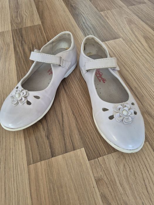 Alba komunijna dla dziewczynki